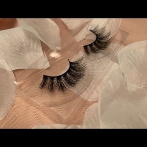 Sweetie lash by glammtiquee